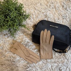 EUC Vintage Dayne Taylor Cream Italy Leather Silk-Lined Gloves Size 7